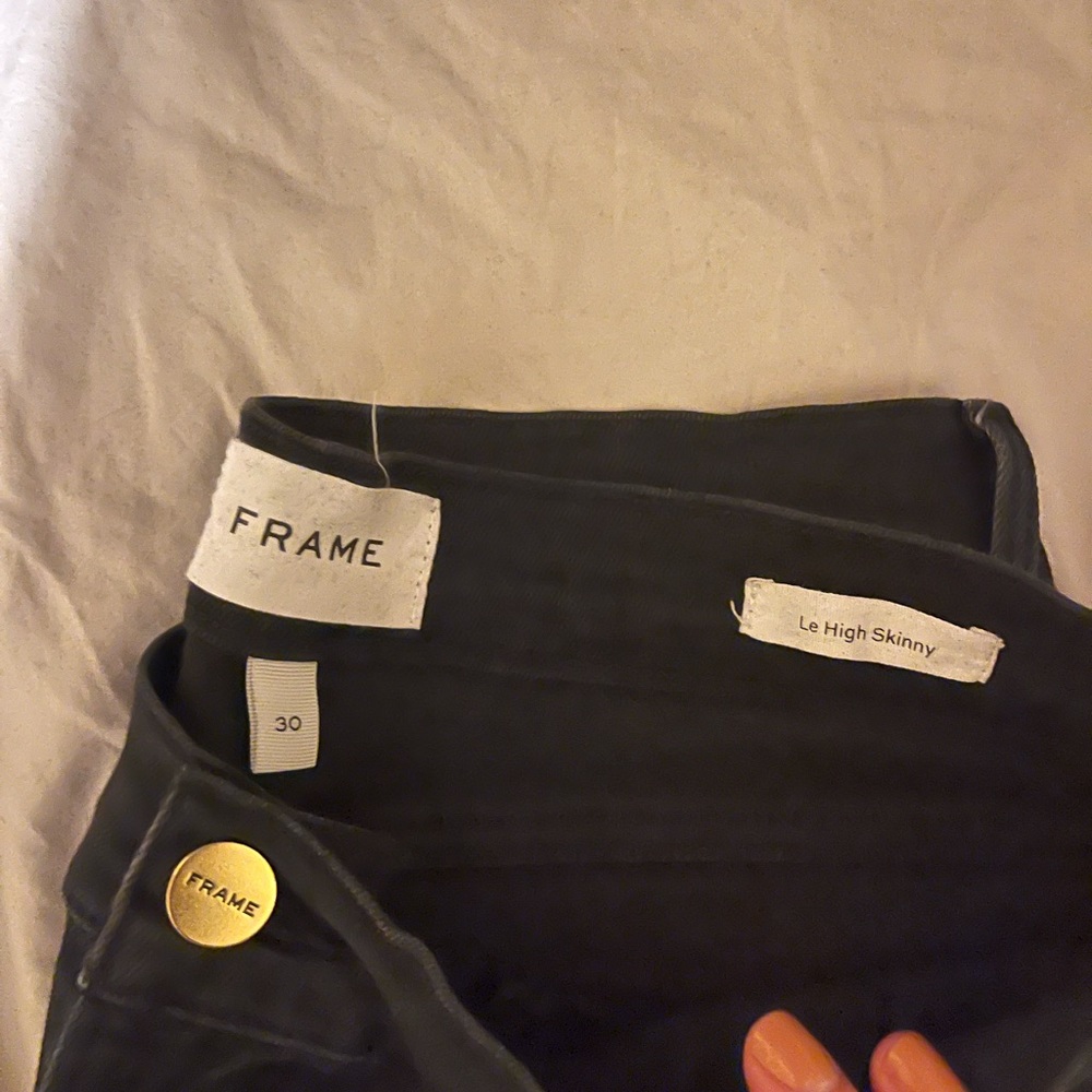 Frame Le High Skinny